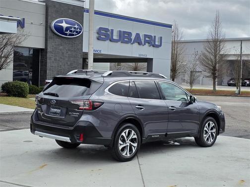 2022 Subaru Outback Touring