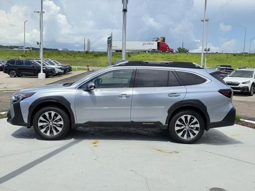 2025 Subaru Outback Touring