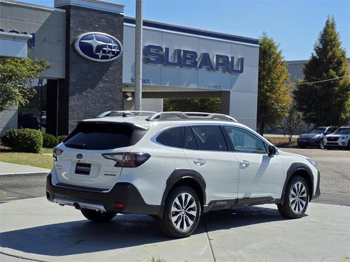 2025 Subaru Outback Touring XT