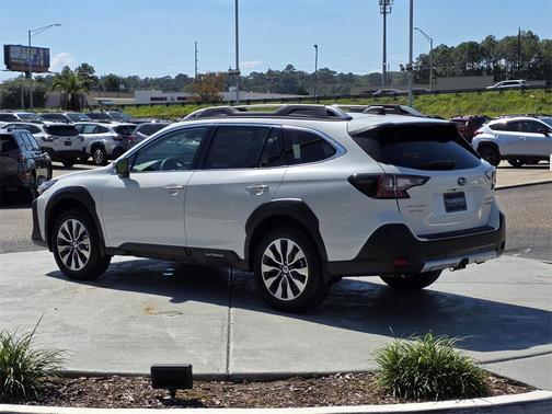 2025 Subaru Outback Touring XT
