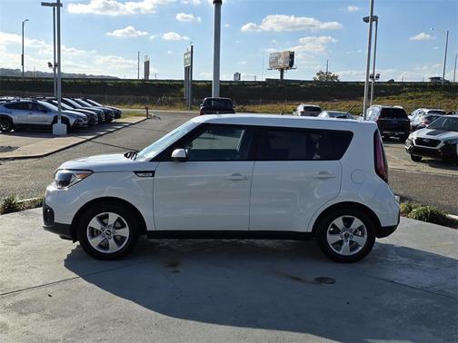 2017 Kia Soul Base