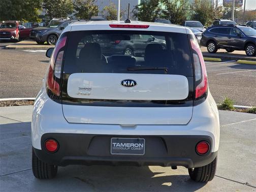 2017 Kia Soul Base