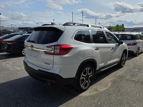 Crystal White Pearl 2025 Subaru Ascent Touring 7-Passenger