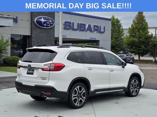 Crystal White Pearl 2025 Subaru Ascent Touring 7-Passenger