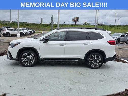 Crystal White Pearl 2025 Subaru Ascent Touring 7-Passenger