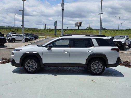 Crystal White Pearl 2026 Subaru Outback Premium