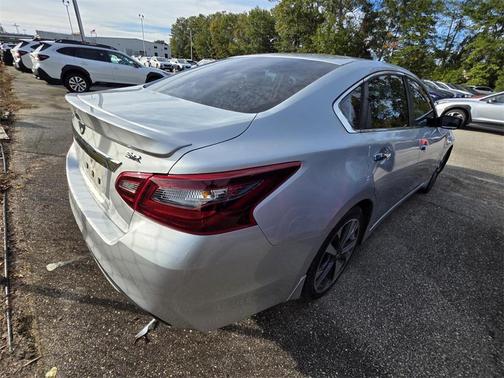 2017 Nissan Altima 2.5 SR