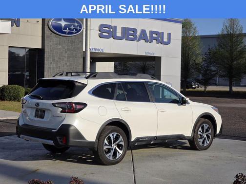 Crystal White Pearl 2021 Subaru Outback Limited