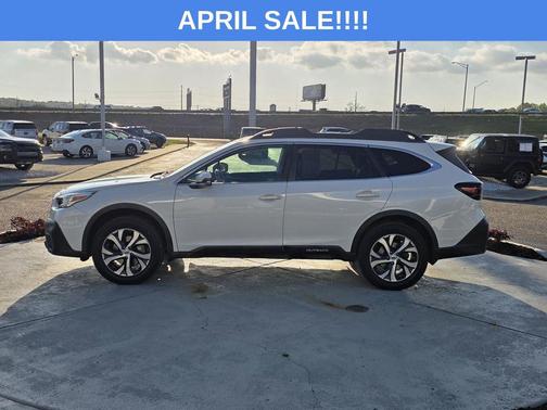 Crystal White Pearl 2021 Subaru Outback Limited