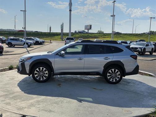 2025 Subaru Outback Touring XT