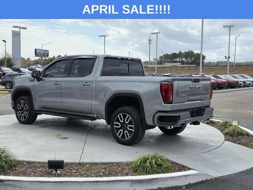 Sterling Metallic 2024 GMC Sierra 1500 AT4