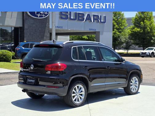 Deep Black Pearl 2017 Volkswagen Tiguan 2.0T Wolfsburg Edition