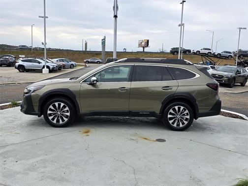2024 Subaru Outback Touring XT