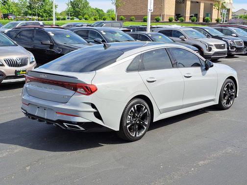2024 Kia K5 GT-Line