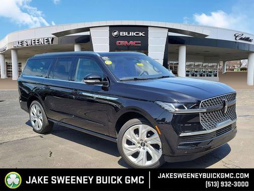 Infinite Black Metallic Clearcoat 2025 Lincoln Navigator Reserve