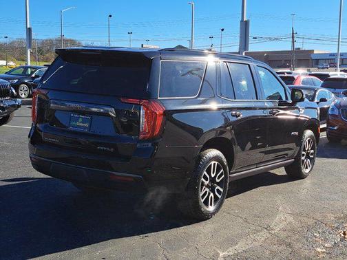 2023 GMC Yukon 4WD AT4