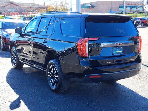 2023 GMC Yukon 4WD AT4