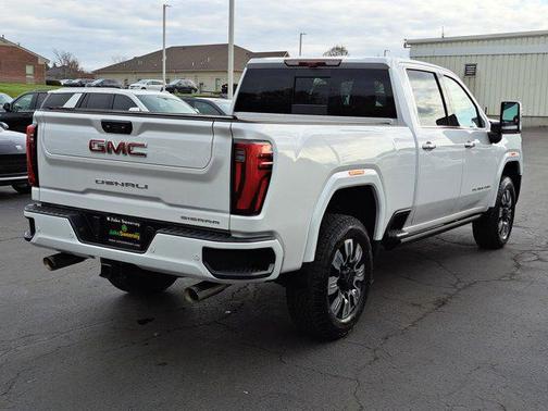 2024 GMC Sierra 2500 Denali