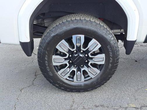 2024 GMC Sierra 2500 Denali