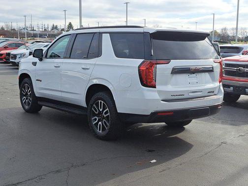 2024 GMC Yukon 4WD AT4