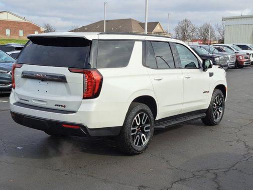 2024 GMC Yukon 4WD AT4