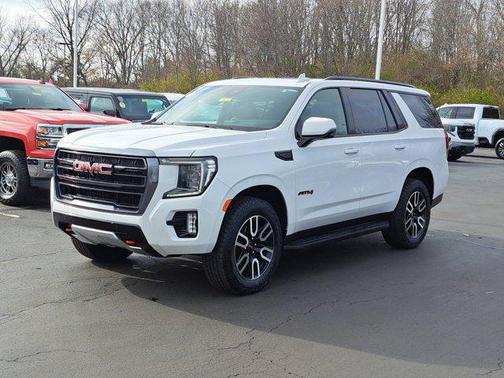2024 GMC Yukon 4WD AT4