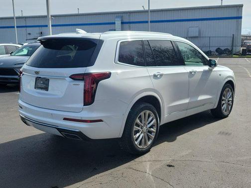 2023 Cadillac XT6 Premium Luxury AWD