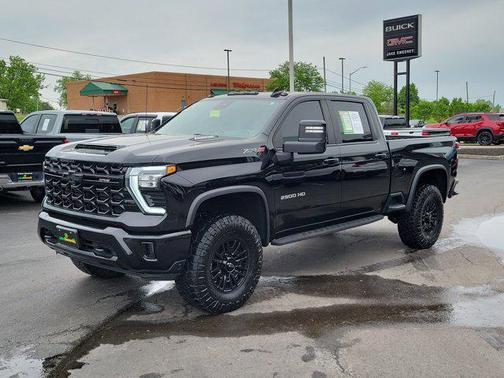 Black 2024 Chevrolet Silverado 2500 4WD Crew Cab Standard Bed ZR2