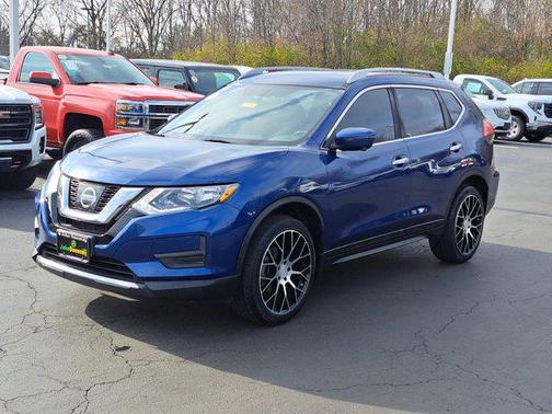2017 Nissan Rogue SV