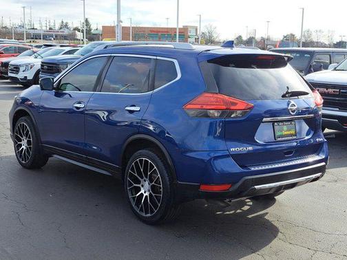 2017 Nissan Rogue SV