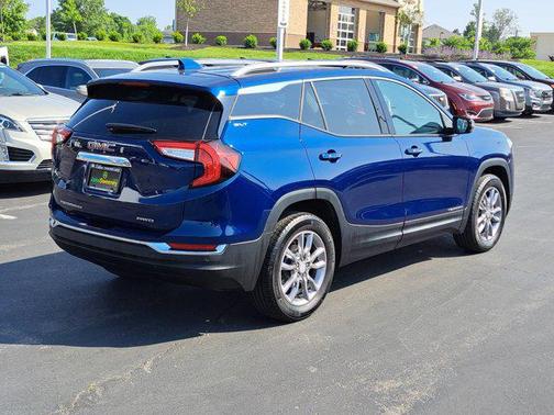 2022 GMC Terrain SLT