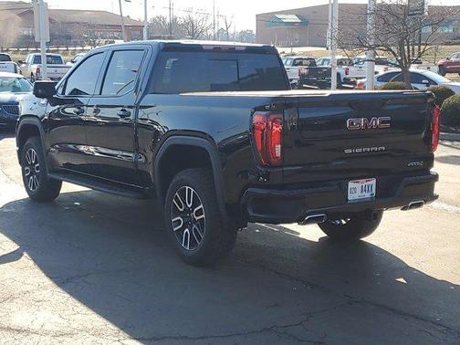 2025 GMC Sierra 1500 AT4