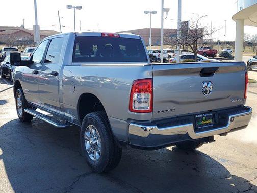 2023 RAM 2500 Big Horn Crew Cab 4x4 6'4' Box