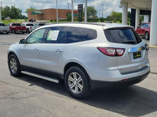 Silver Ice Metallic 2016 Chevrolet Traverse 2LT