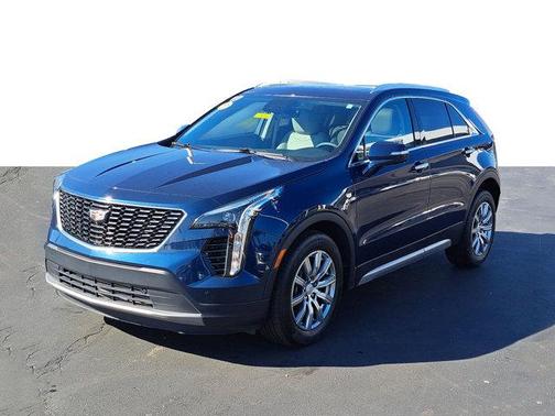 2022 Cadillac XT4 Premium Luxury