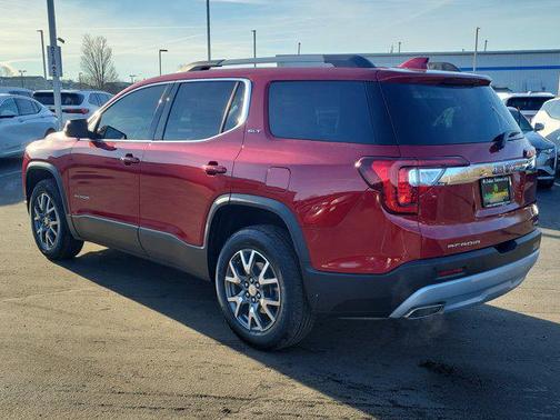 2023 GMC Acadia AWD SLT