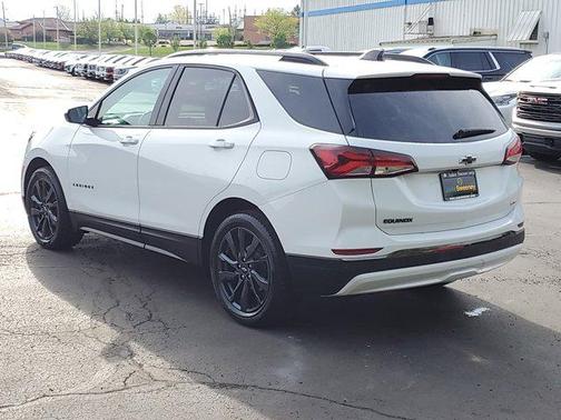 2022 Chevrolet Equinox FWD RS