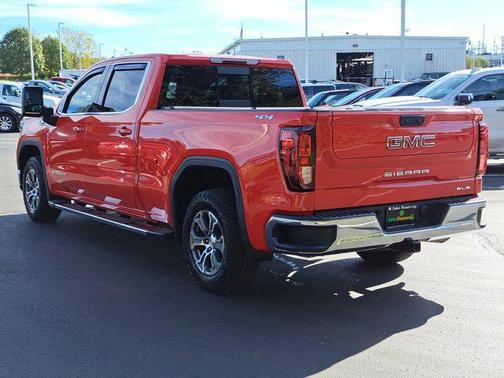2024 GMC Sierra 1500 SLE