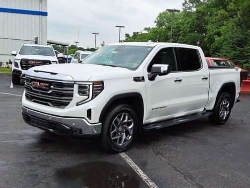 2022 GMC Sierra 1500 SLT