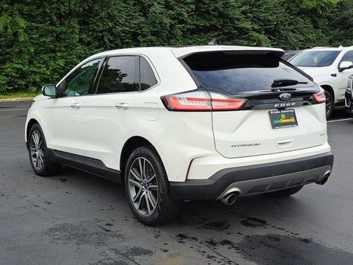 2021 Ford Edge Titanium