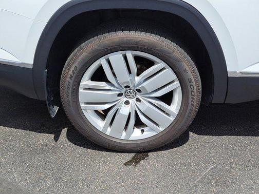 2018 Volkswagen Atlas 3.6L SEL Premium