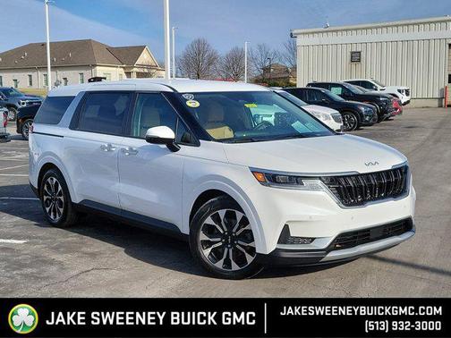 2024 Kia Carnival EX