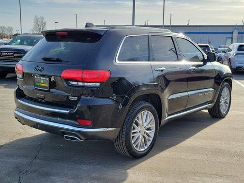 2018 Jeep Grand Cherokee Summit