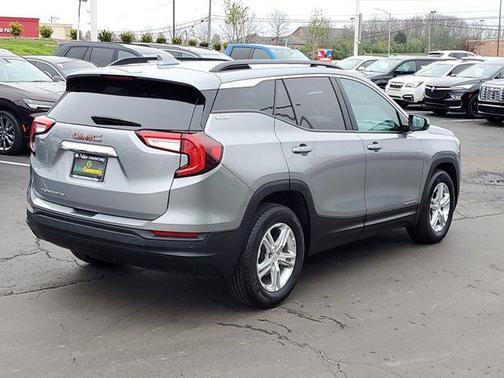 2023 GMC Terrain SLE