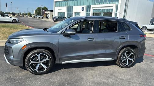 2025 Volkswagen Tiguan 2.0T SE 4MOTION