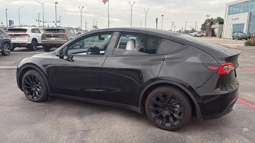 2021 Tesla Model Y Long Range Dual Motor All-Wheel Drive
