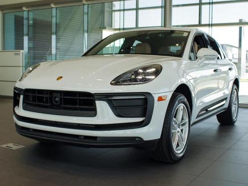 2025 Porsche Macan AWD