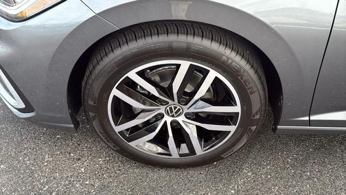 2025 Volkswagen Jetta 1.5T SE