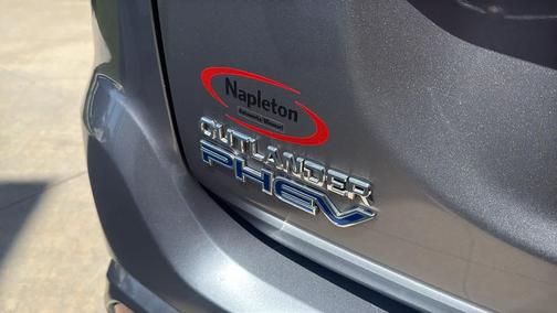 Mercury Gray Metallic 2022 Mitsubishi Outlander PHEV SEL