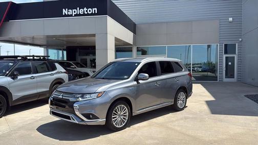Mercury Gray Metallic 2022 Mitsubishi Outlander PHEV SEL